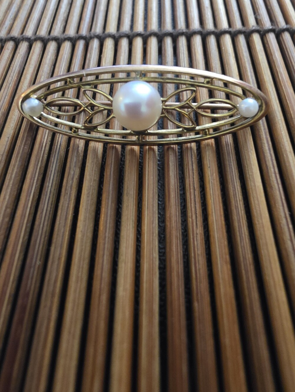 10k Pearl Yellow Gold Booch (Vintage)